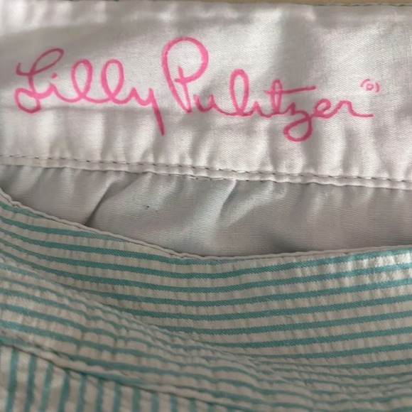 Lilly Pulitzer Buttercup Striped Seersucker Shorts - Size 2 - Picture 4 of 6